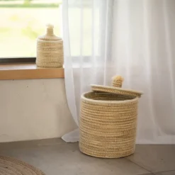 Panier à linge en fibres végétales et laine