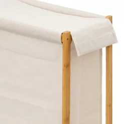 Panier à linge sur roulettes