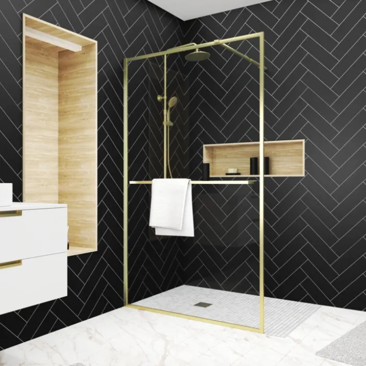Paroi de douche à l’italienne avec étagère et porte-serviette