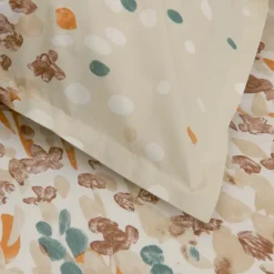 Parure de lit en coton à motif floral stylisé avec taies d’oreiller