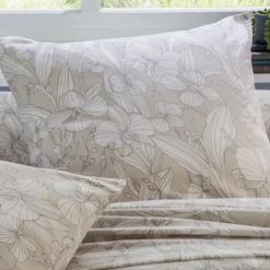 Parure de lit en flanelle esprit fleuri