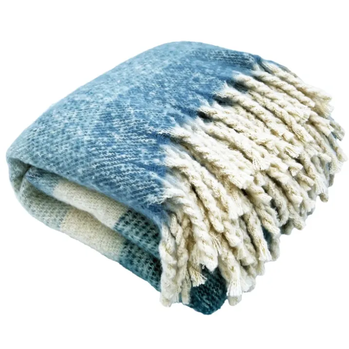 Plaid aspect mohair à franges torsadées