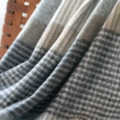 Plaid à carreaux aspect mohair doux