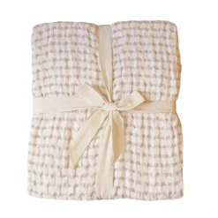 Plaid doux effet gaufré
