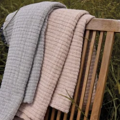 Plaid en coton lavé matelassé boutis