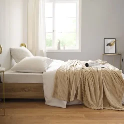 Plaid polaire à effet côtelé en 3D