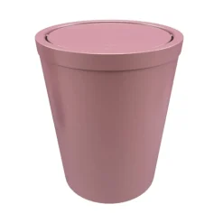 Poubelle avec couvercle pivotant
