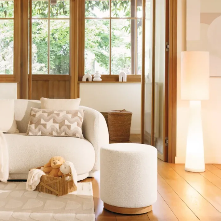 Pouf rond en tissu bouclette avec base bois