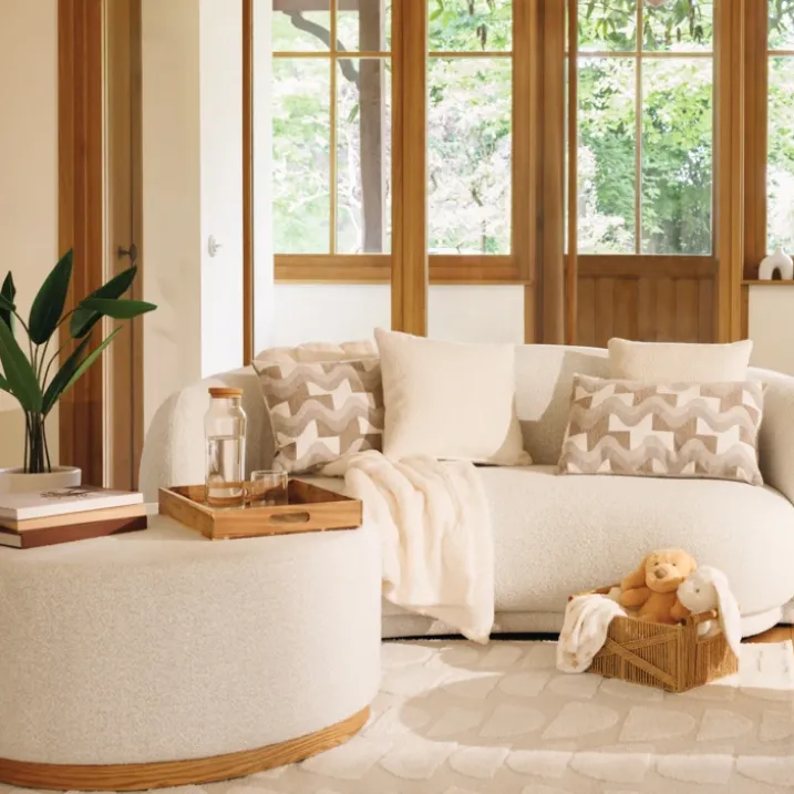 Pouf XL rond en tissu bouclette avec base bois