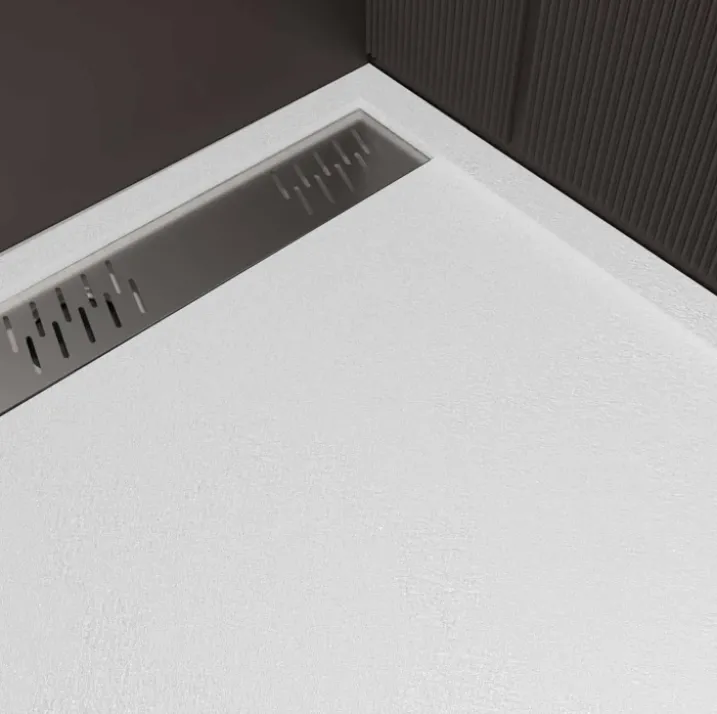 Receveur de douche extra-plat en résine effet pierregrille linéaire chrome