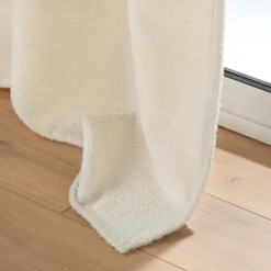 Rideau bouclette à oeillets