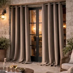 Rideau d'extérieur en tissu déperlant