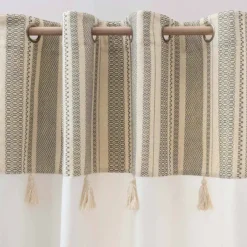 Rideau à œillets polycoton avec top à rayures métallisé et pompons