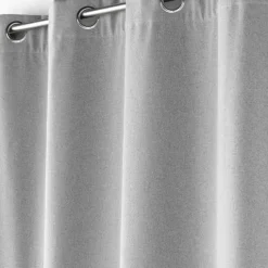 Rideau isolant doublé polaire