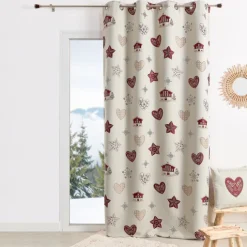 Rideau jacquard d’ameublement avec motifs chalets et cœurs