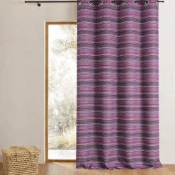 Rideau jacquard isolant à fines rayures