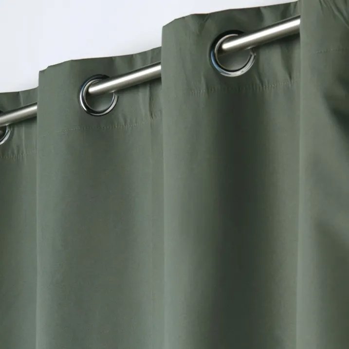 Rideau 100% occultant en microfibre