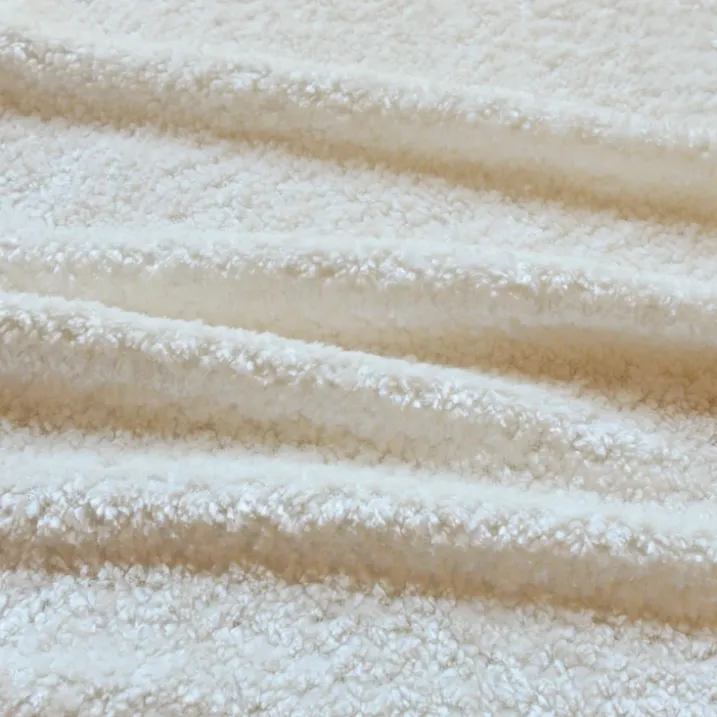 Rideau à oeillets chenille effet peluche