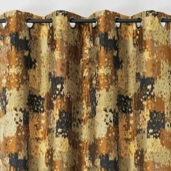 Rideau tamisant aux impressions mêlées