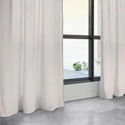 Rideau uni esprit loft