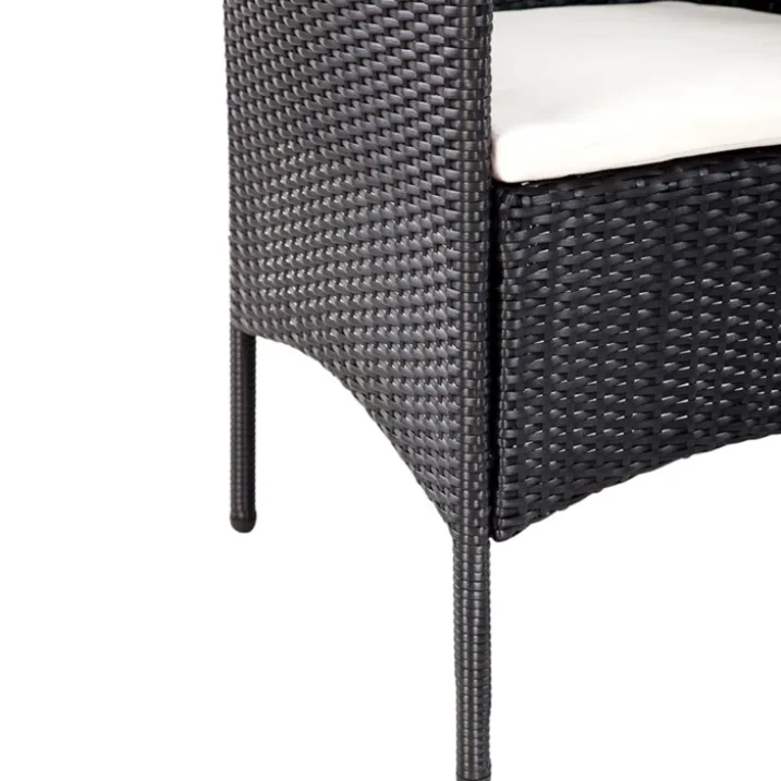 Salon détente 4 pièces avec coussins