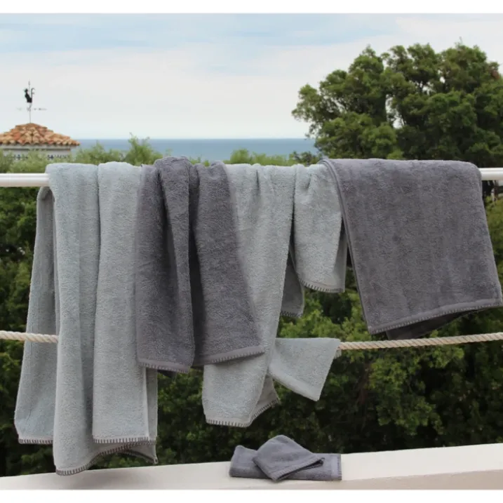 Serviette Grand Hotel surpiqure noire