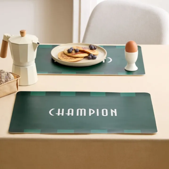 Set de table rectangulaire avec inscription champion