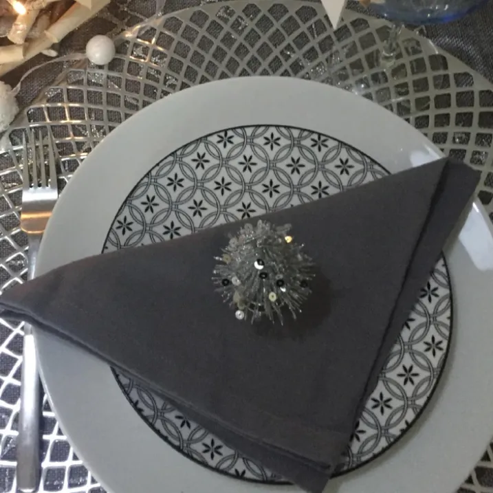 Set de table rond en filigrane