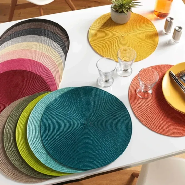 Set de table rond et coloré