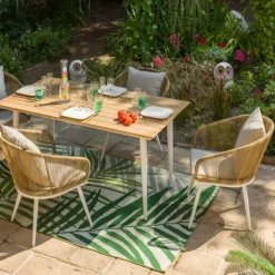 Table rectangulaire en acier et teck