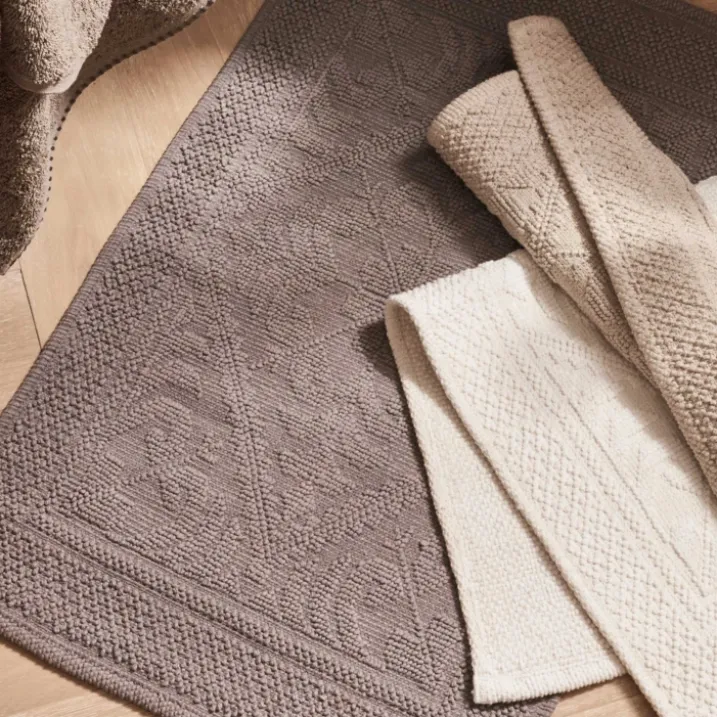 Tapis de bain à motif géométrique