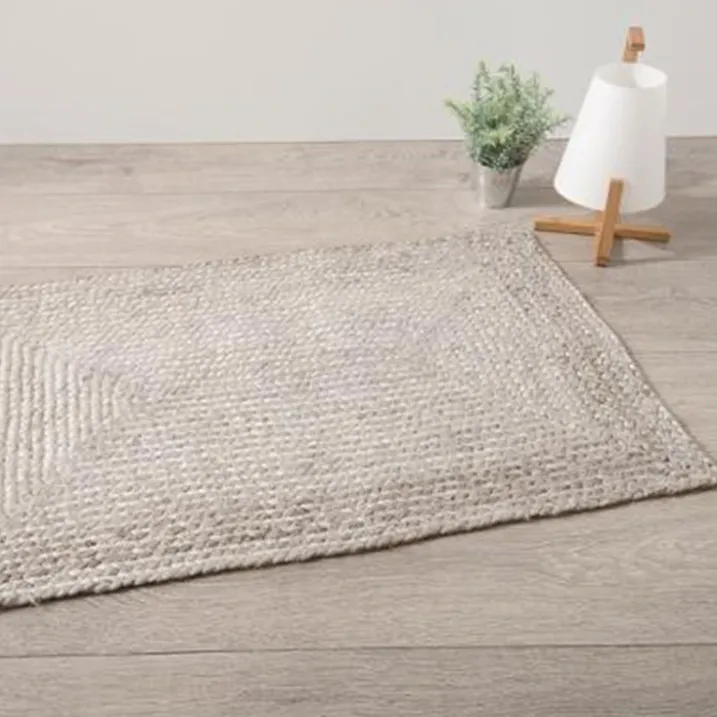 Tapis effet bohème en jute