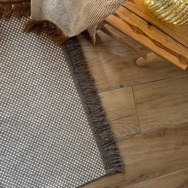 Tapis en laine et coton à motif géométrique