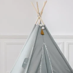 Tipi à pompons ronds