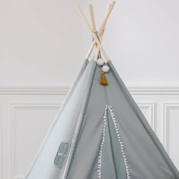 Tipi à pompons ronds