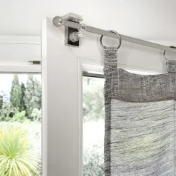 Tringle extensible à boules