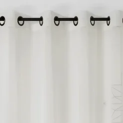 Voilage à effet de rayures