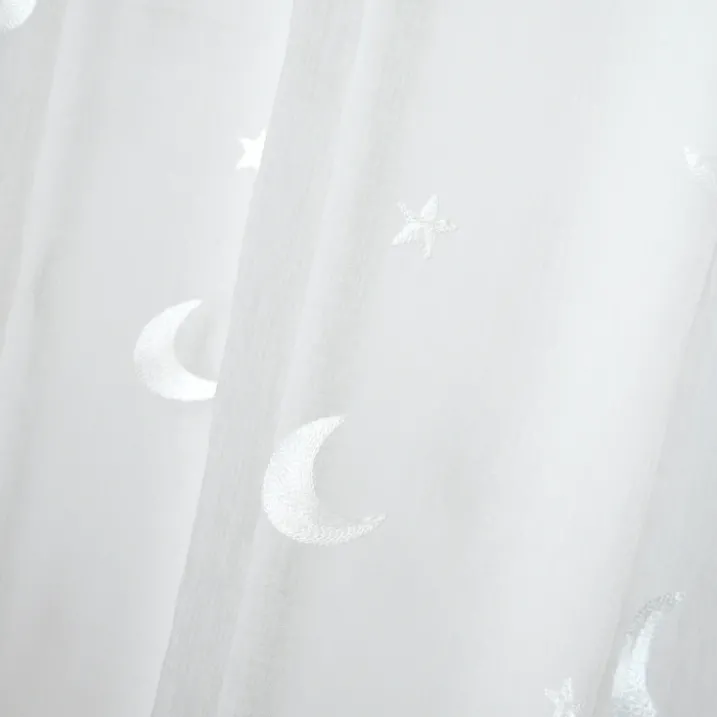 Voilage enfant brodé étoiles et lunes