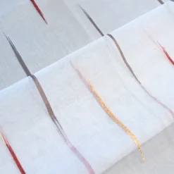 Voilage en étamine à jacquard rayé