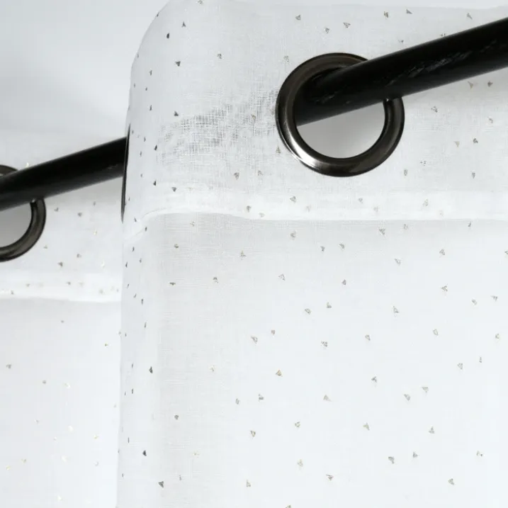 Voilage finitions dorées à oeillets