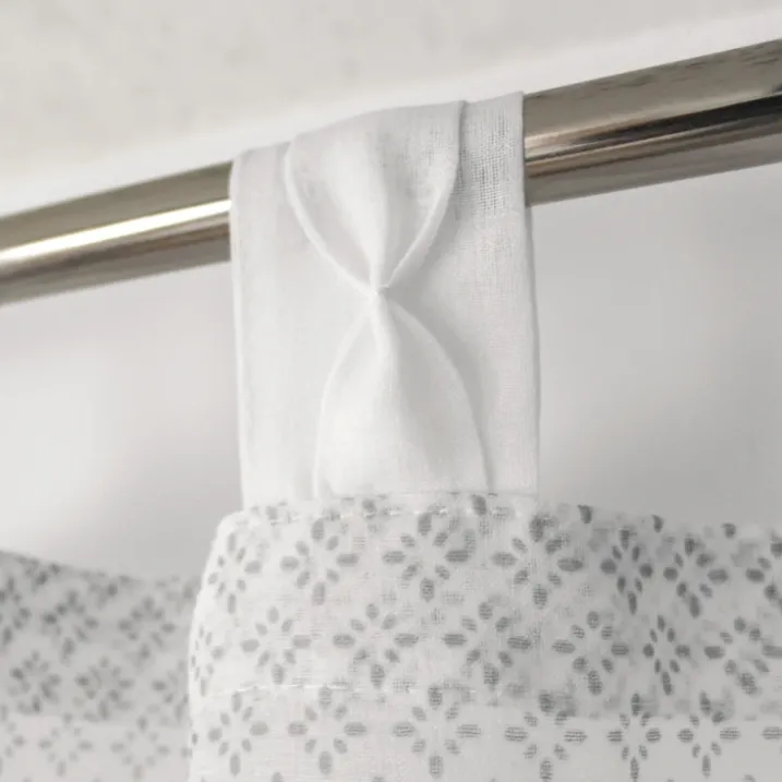 Voilage œillets à motifs géométriques