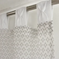 Voilage œillets à motifs géométriques
