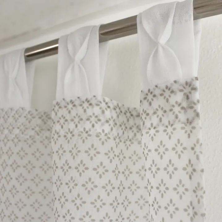 Voilage œillets à motifs géométriques