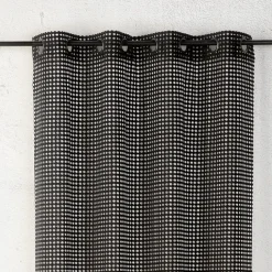 Voilage maille ajourée à oeillets