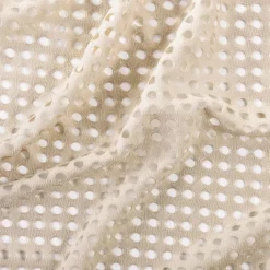 Voilage maille ajourée à oeillets