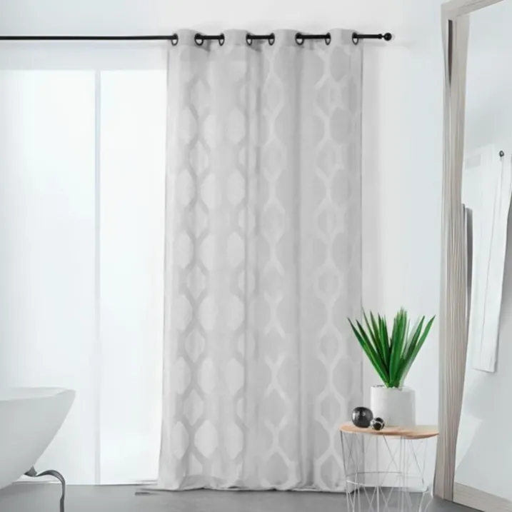 Voilage à motifs géométriques verticaux