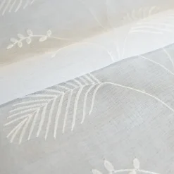 Voilage à oeillets brodé feuilles