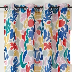 Voilage tamisant et design