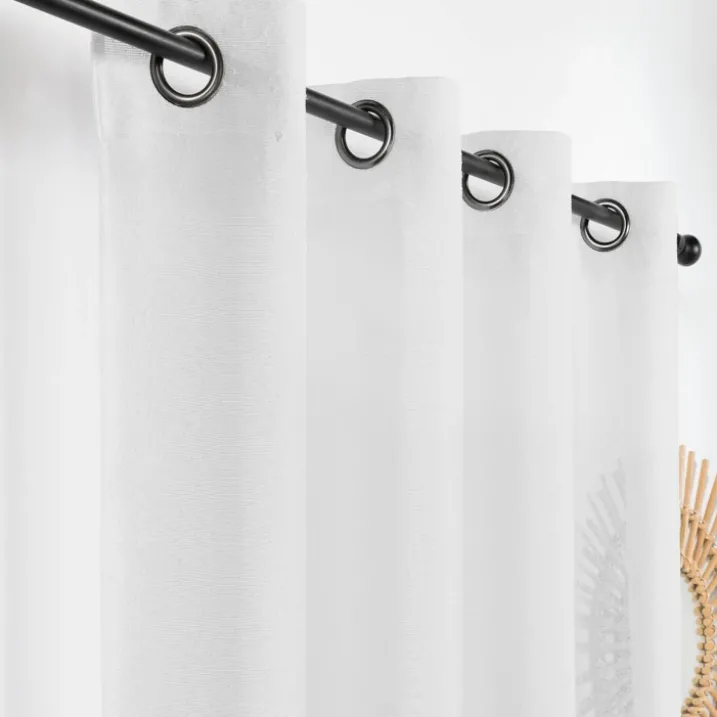 Voilagetamisant à relief